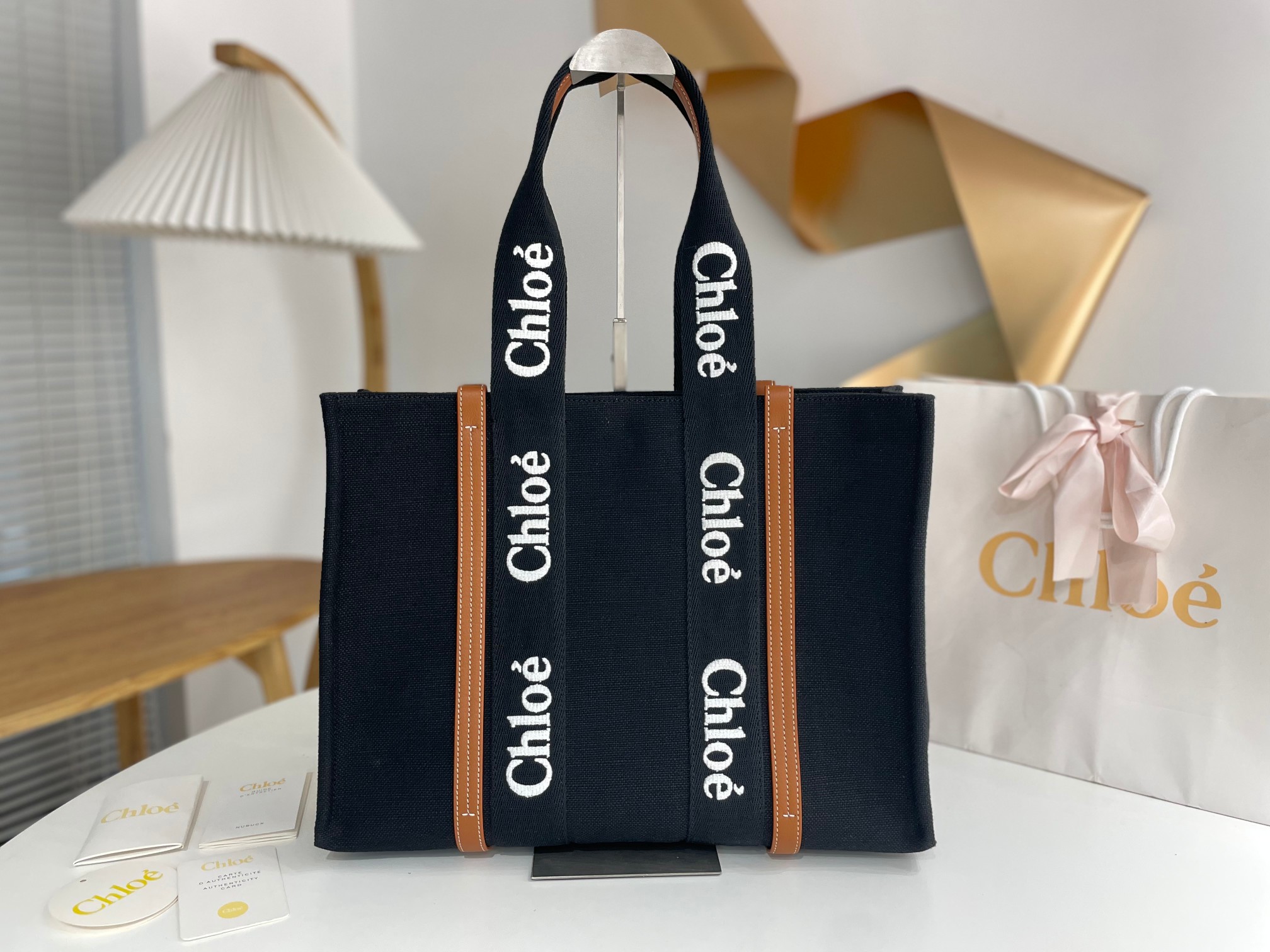 Chloe Large Woody Tote Bag In Linen